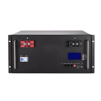 51.2V 100AH ​​BMS lithium-ionbatterij opladen voor bankvoeding