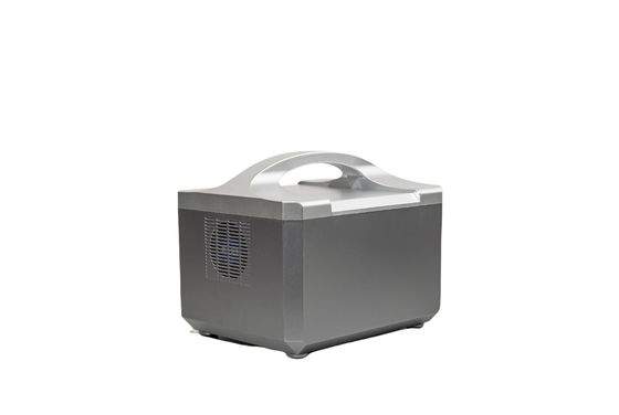 IP65 Draagbare stroomvoorziening LifePO4 600WH Batterij Uitgangsvermogen Tot 1200W Zonne-energiegenerator Voor camping / thuisgebruik