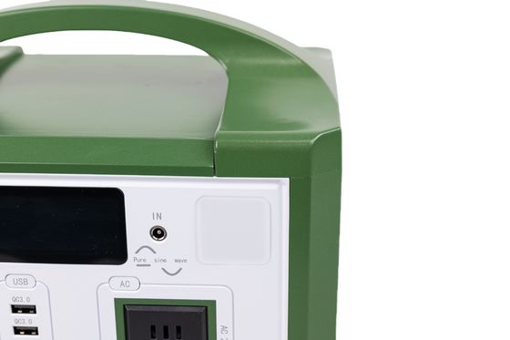 CE goedgekeurd draadloos opladen Ononderbroken draagbare zonne-energiebank met groene plastic behuizing voor UPS back-up systeem