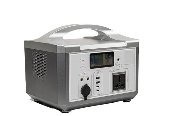 IP65 Draagbare stroomvoorziening LifePO4 600WH Batterij Uitgangsvermogen Tot 1200W Zonne-energiegenerator Voor camping / thuisgebruik