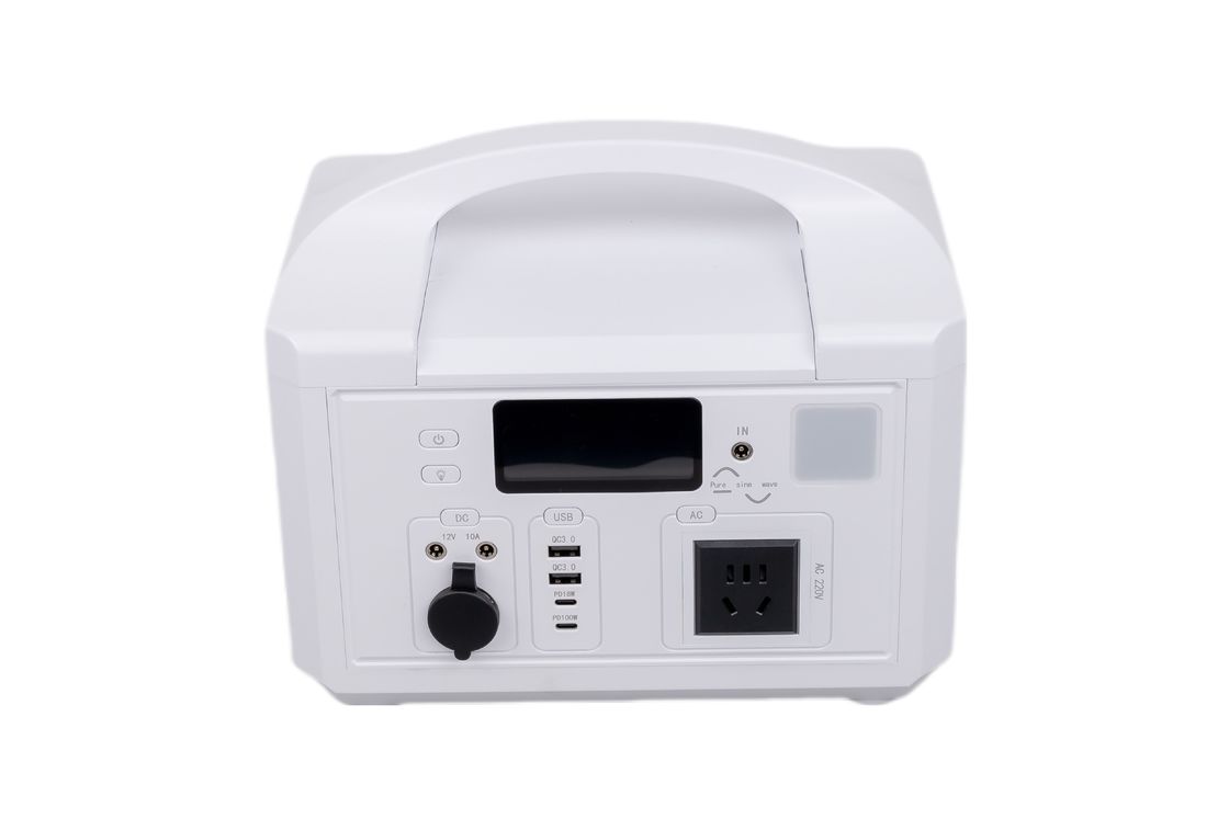 Snel opladen PD30W QC3.0 opladen cilindrisch LifePO4 batterij mobiele energiecentrale met BMS voor zonne-energie