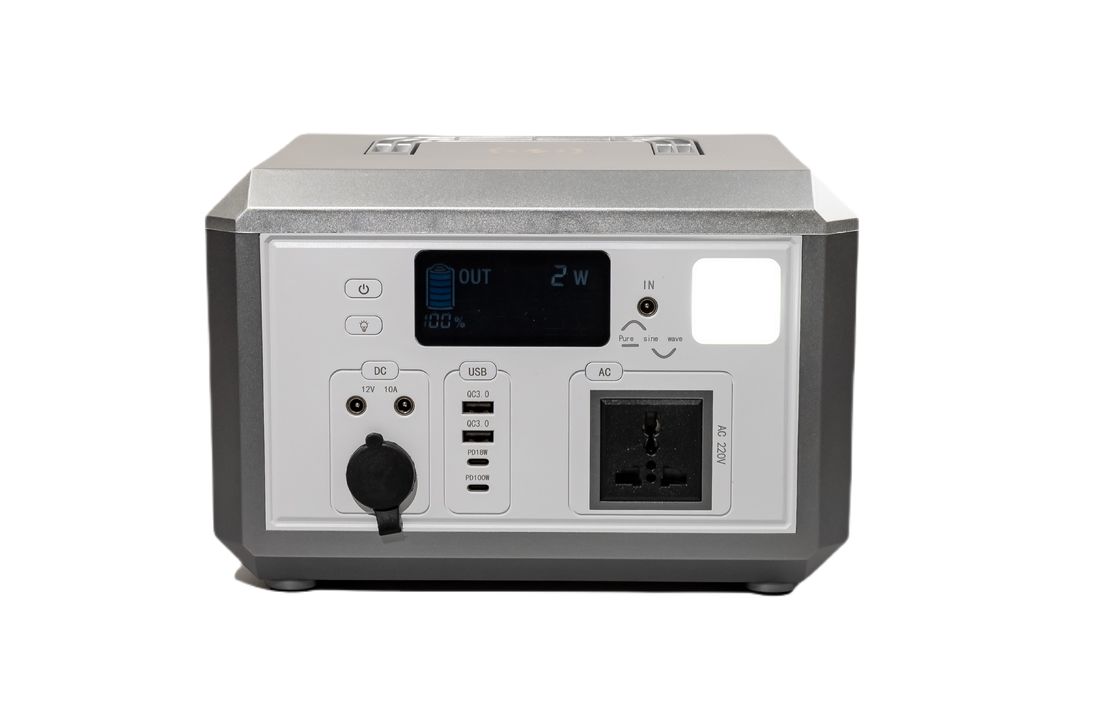 Gratis overdrachtsschakelaar wisselstroom stopcontact 600W PV opladen Beste elektriciteitscentrale met SOS-licht voor noodstroomvoorziening